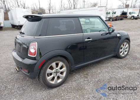 2011 Mini Cooper S from USA, damaged, VIN WMWSV3C5XBTY22791